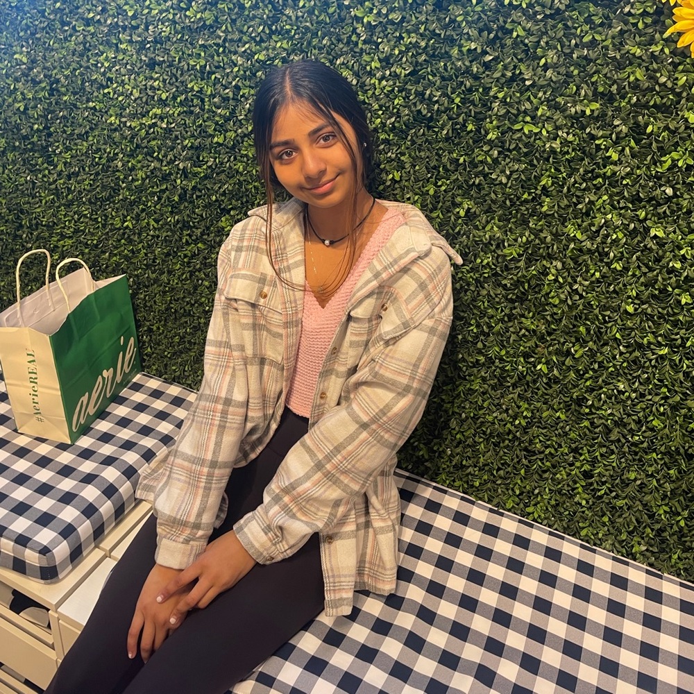 Meet your Posher, Anika